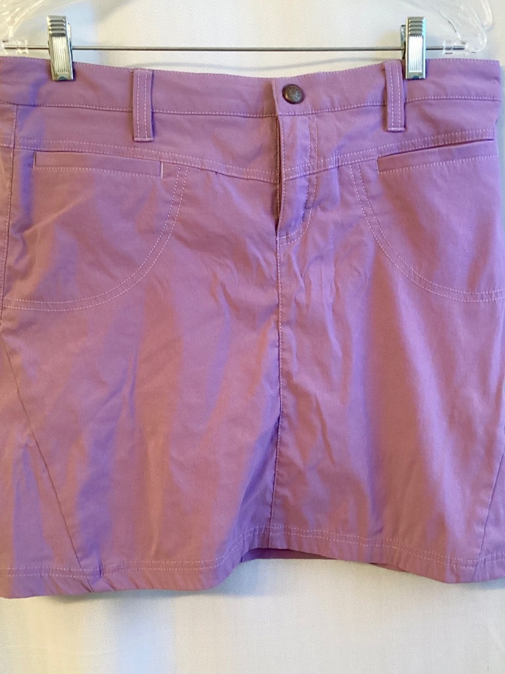 ATHLETA….  Cute Athletic Skirt/Skort…. size med